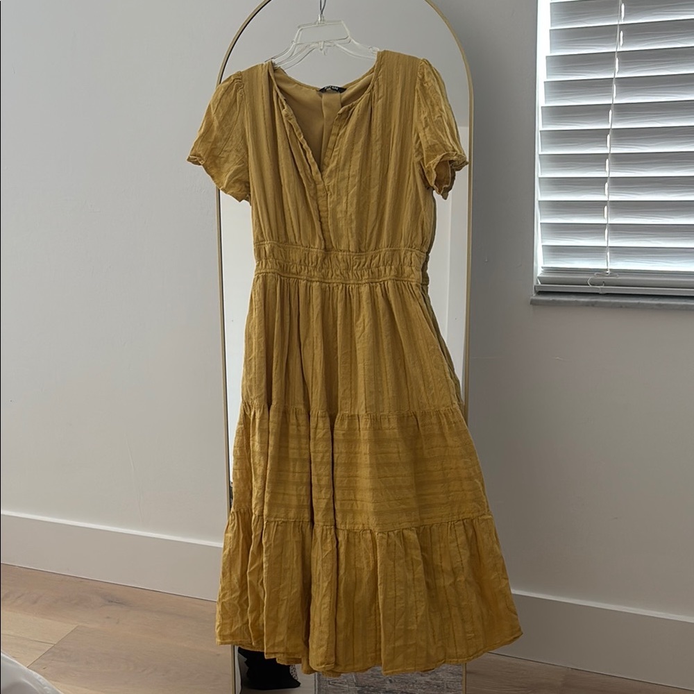 Elegant Mustard Yellow Midi Dress
